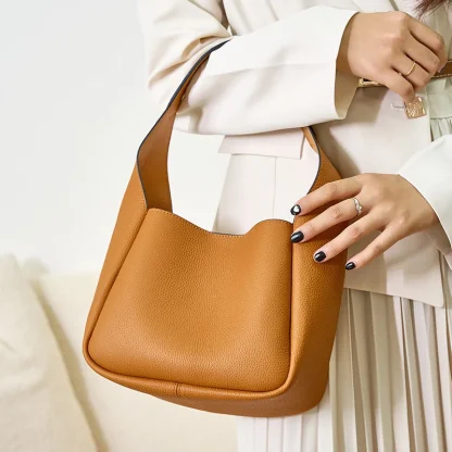 Handy Compact Bucket Bag