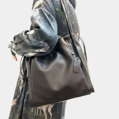 Black Elegance Bucket Bag - Image 5