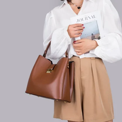 Spacious Chic Bucket Bag - Image 2