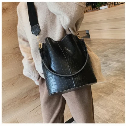 Timeless Beauty Bucket Bag - Image 2