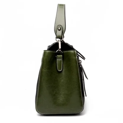 Sleek Glamour Bucket Bag - Image 3