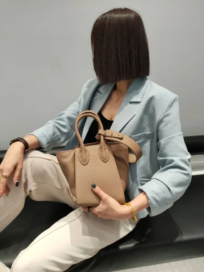Solid Chic Bucket Bag - Image 5