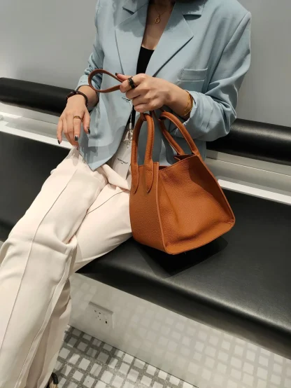Solid Chic Bucket Bag - Image 2