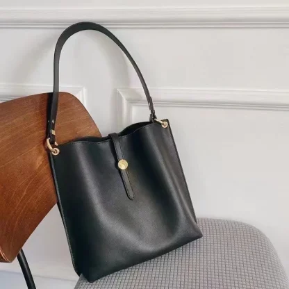 Elegant Solid Bucket Bag - Image 5