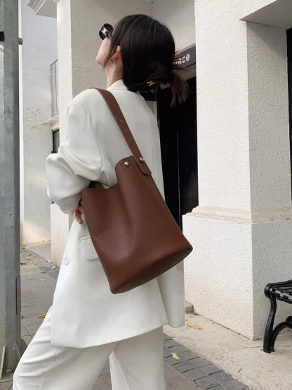 Stylish Compact Bucket Bag - Image 6