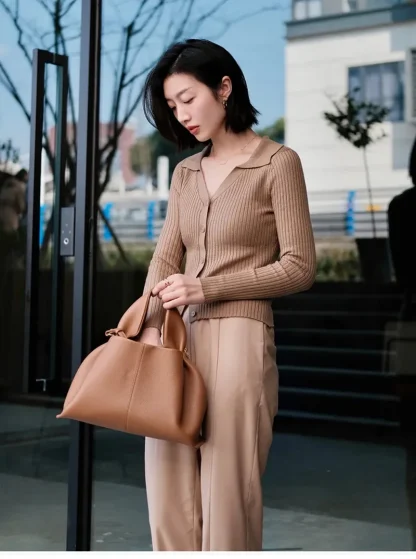 Stylish Solid Bucket Bag - Image 6