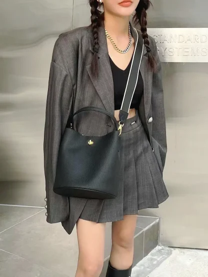 Solid Spacious Bucket Bag - Image 5