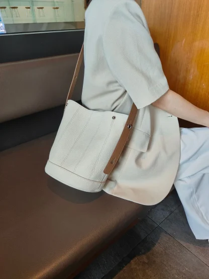 Elegant Sleek Bucket Bag - Image 5