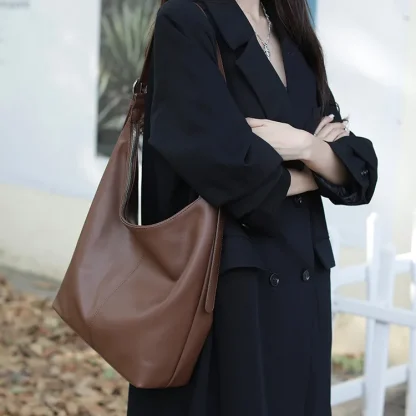 Spacious Elegance Bucket Bag - Image 3